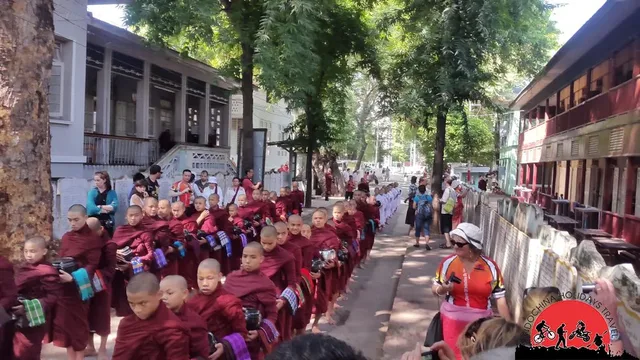 14 Days Cultural Burma Cycling Tour